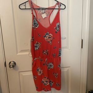 Summer romper with flower prints